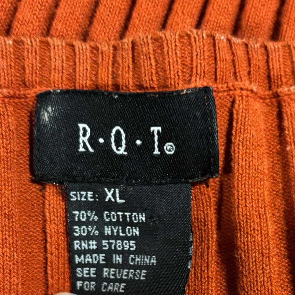 RQT‎ Rust Orange Ribbed Sweater - Picture 7 of 8